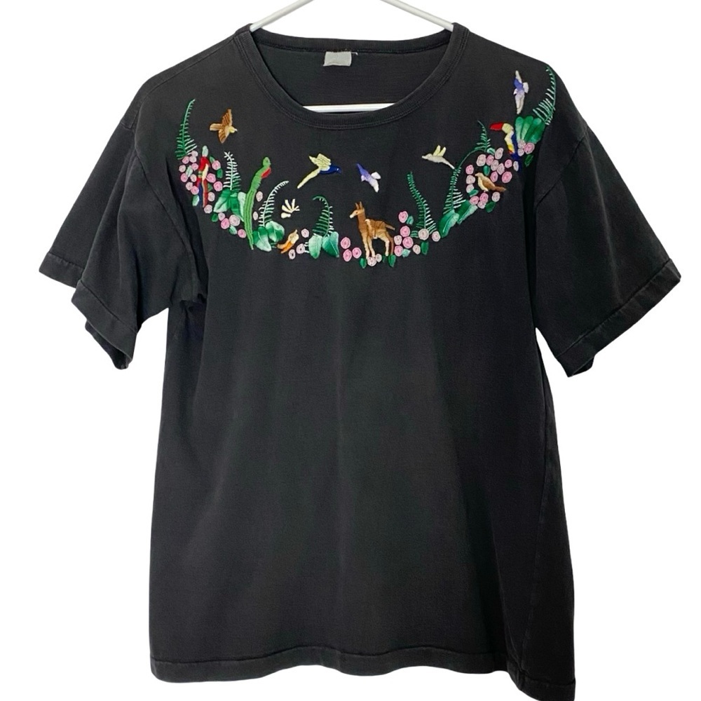 Vintage Embroidered Tshirt Womens Size Small Animal Embroidery Single Stitch